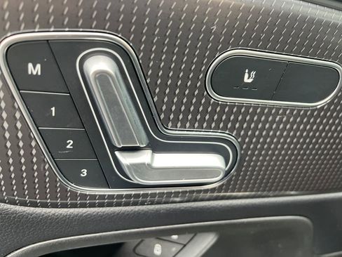 Certified 2022 Mercedes-Benz GLB 250 4MATIC w/ Premium Package Lite image 20