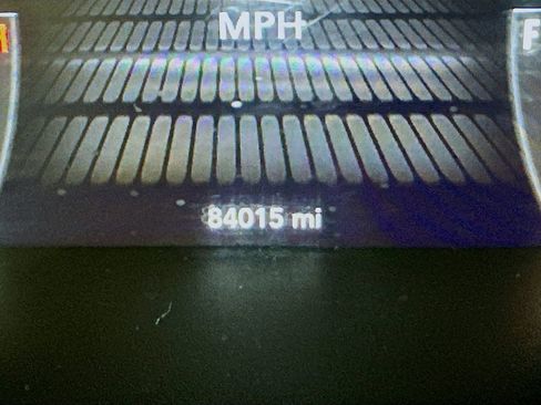 Used 2019 Dodge Challenger SXT RWD image 14