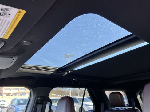 Used 2022 Ford Explorer Platinum w/ Equipment Group 601A image 20