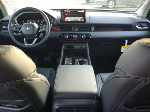 New 2025 Honda Pilot EX-L image 23