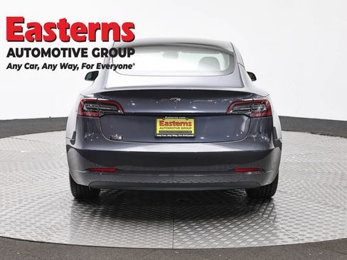 Used 2023 Tesla Model 3 Standard Range image 6