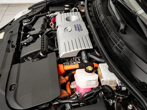 Used 2014 Lexus CT 200h FWD image 47