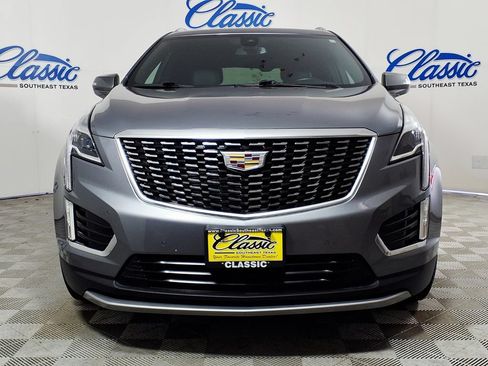 Used 2021 Cadillac XT5 Premium Luxury FWD image 3