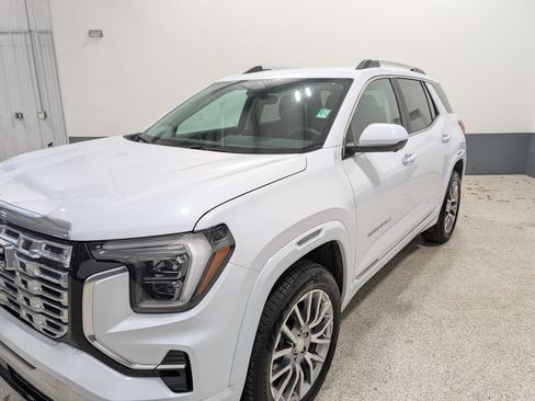Used 2026 GMC Terrain Denali AWD/4WD image 7