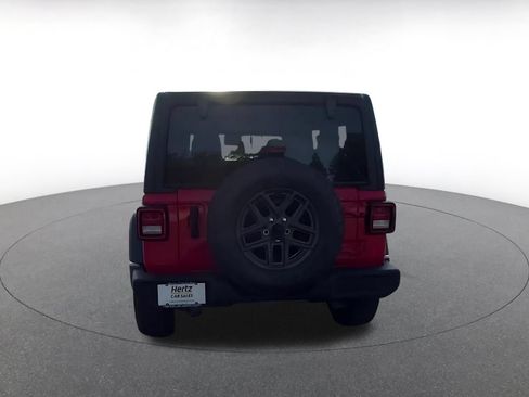 Used 2025 Jeep Wrangler Unlimited Sport AWD/4WD image 9