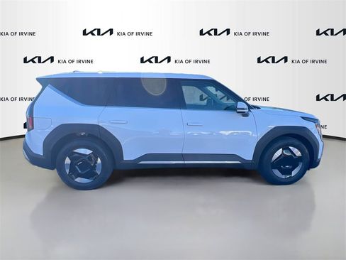 New 2026 Kia EV9 Light image 8