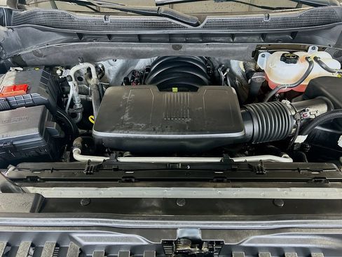 Used 2025 Chevrolet Silverado 1500 LT Trail Boss w/ Convenience Package II AWD/4WD image 30