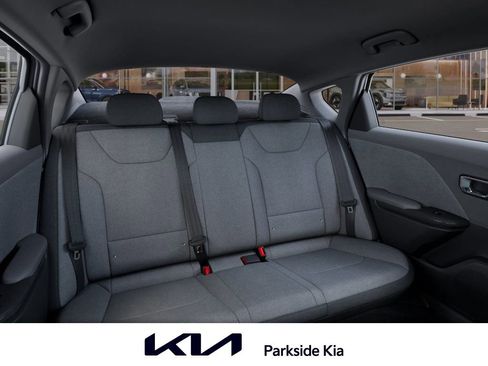New 2025 Kia K4 LXS image 16