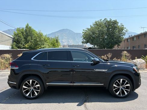 Used 2024 Volkswagen Atlas Cross Sport SEL Premium R-Line AWD/4WD image 2
