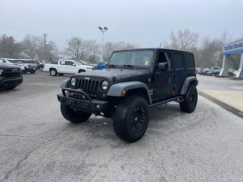 Used 2018 Jeep Wrangler Unlimited Sport S image 4