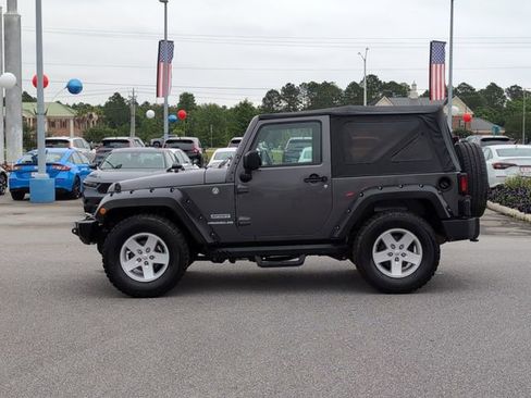 Used 2017 Jeep Wrangler Sport w/ Quick Order Package 24S AWD/4WD image 7