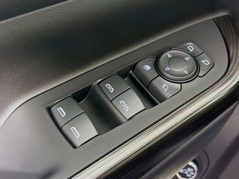 Used 2023 GMC Acadia SLT w/ Technology Package AWD/4WD image 25