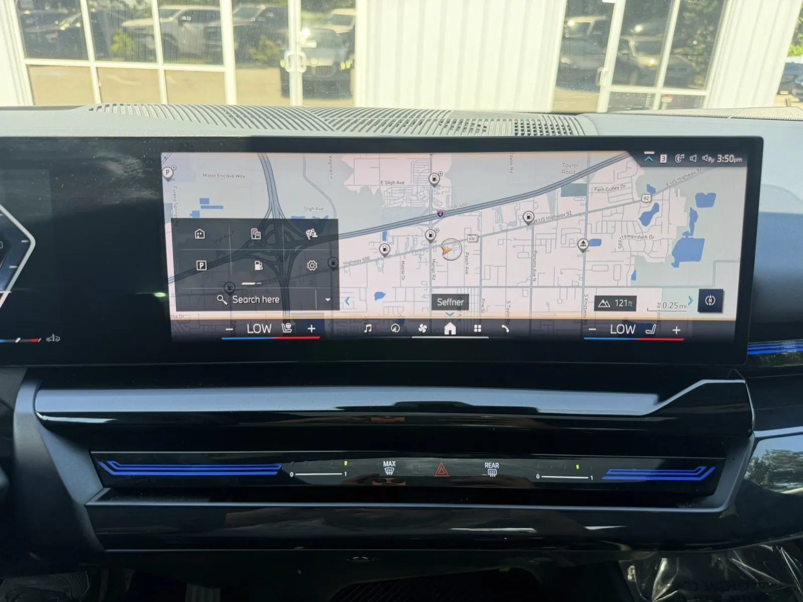 Used 2025 BMW 530i RWD image 12