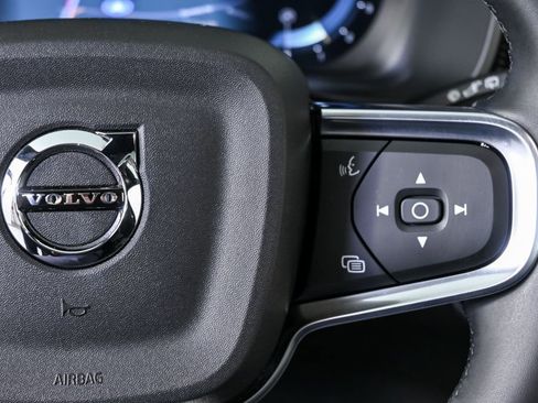 Certified 2025 Volvo XC40 B5 Plus image 12