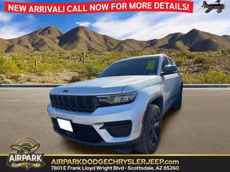 Used 2022 Jeep Grand Cherokee Altitude AWD/4WD video 1