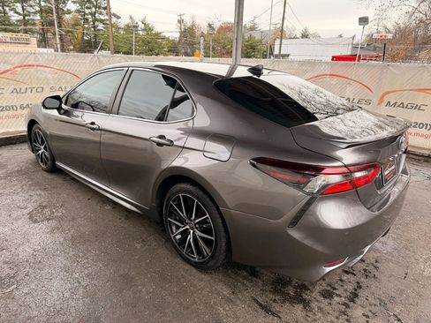 Used 2022 Toyota Camry SE FWD image 57