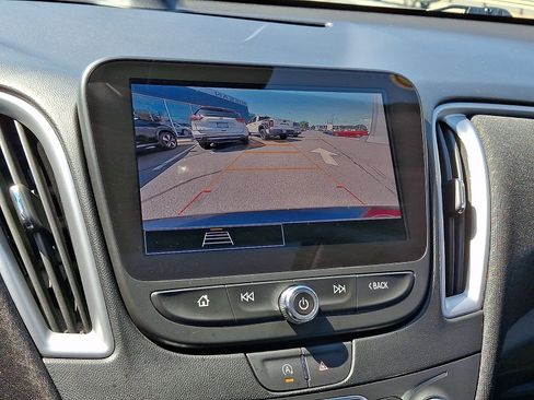 Used 2023 Chevrolet Malibu LT FWD image 19