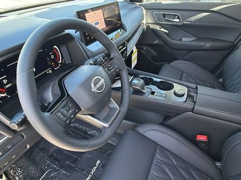 New 2026 Nissan Rogue Platinum image 10