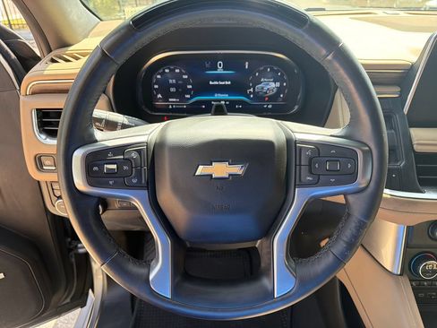 Used 2024 Chevrolet Suburban Premier w/ Advanced Technology Package AWD/4WD image 24