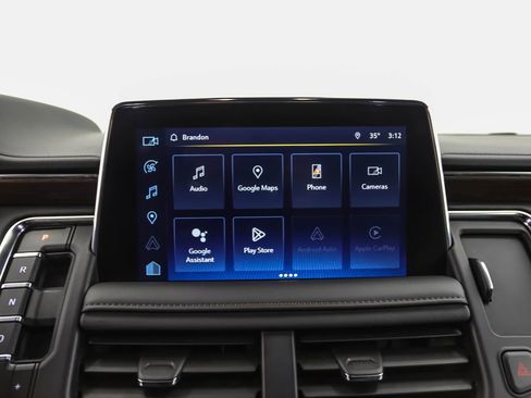 Used 2024 Chevrolet Suburban High Country w/ Advanced Technology Package image 16