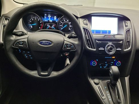 Used 2018 Ford Focus SEL FWD image 22