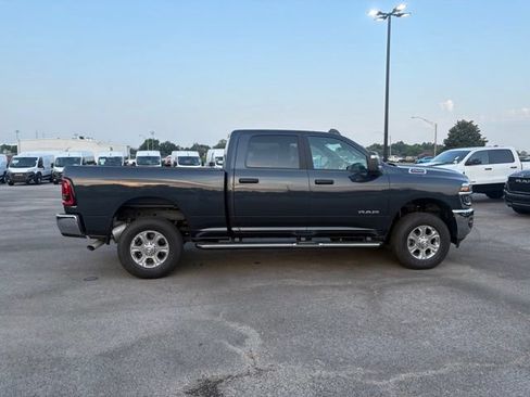 Used 2026 RAM 2500 Big Horn AWD/4WD image 9