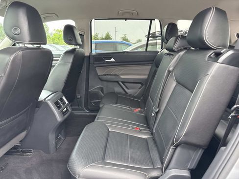 Used 2023 Volkswagen Atlas SE AWD/4WD image 11