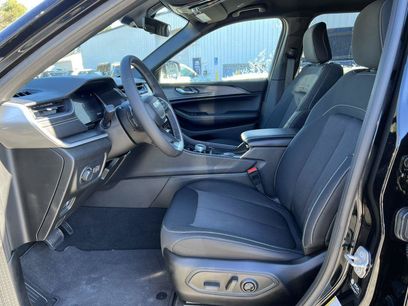 Used 2025 Jeep Grand Cherokee L Laredo w/ Luxury Tech Group I