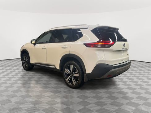 Used 2021 Nissan Rogue SL w/ Premium Package image 5