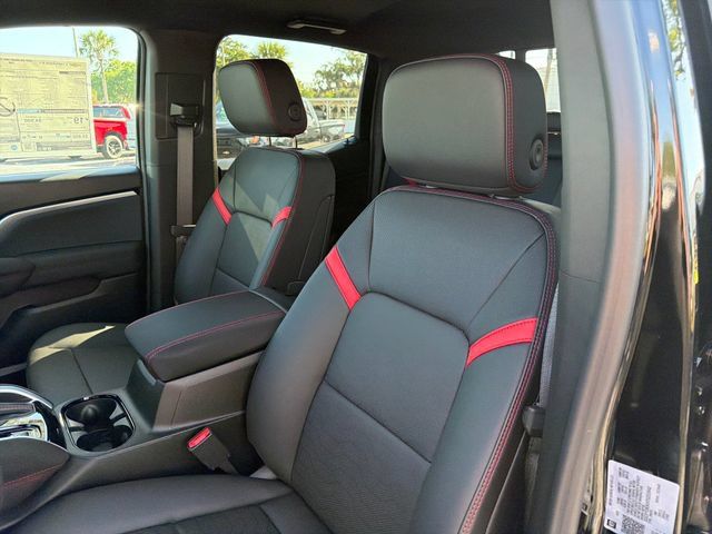 New 2026 Chevrolet Colorado Z71 w/ Midnight Edition AWD/4WD image 25