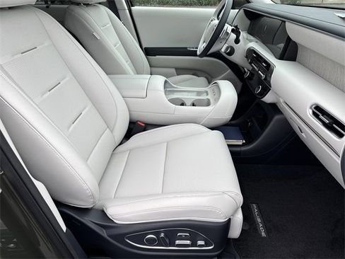 New 2026 Hyundai Palisade Calligraphy image 13