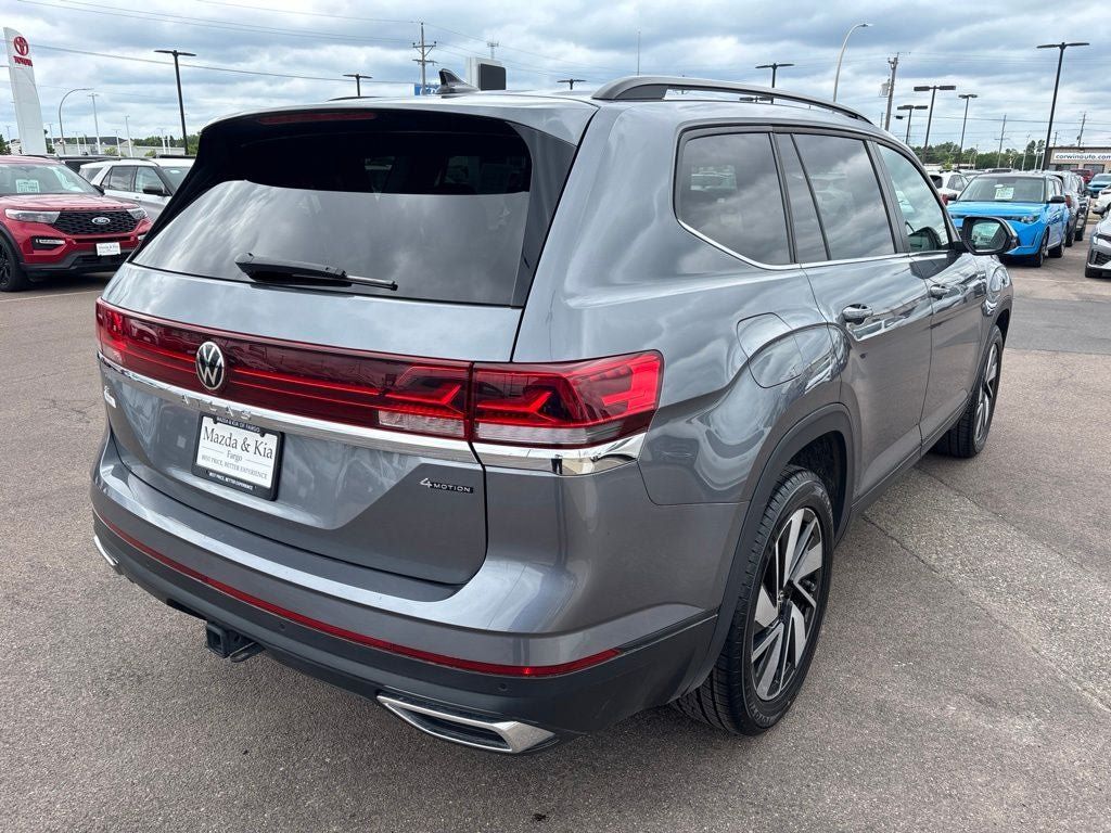 Used 2024 Volkswagen Atlas SE AWD/4WD image 5