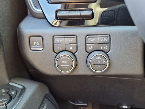 New 2026 Chevrolet Silverado 2500 LTZ w/ Z71 Chrome Sport Edition image 25