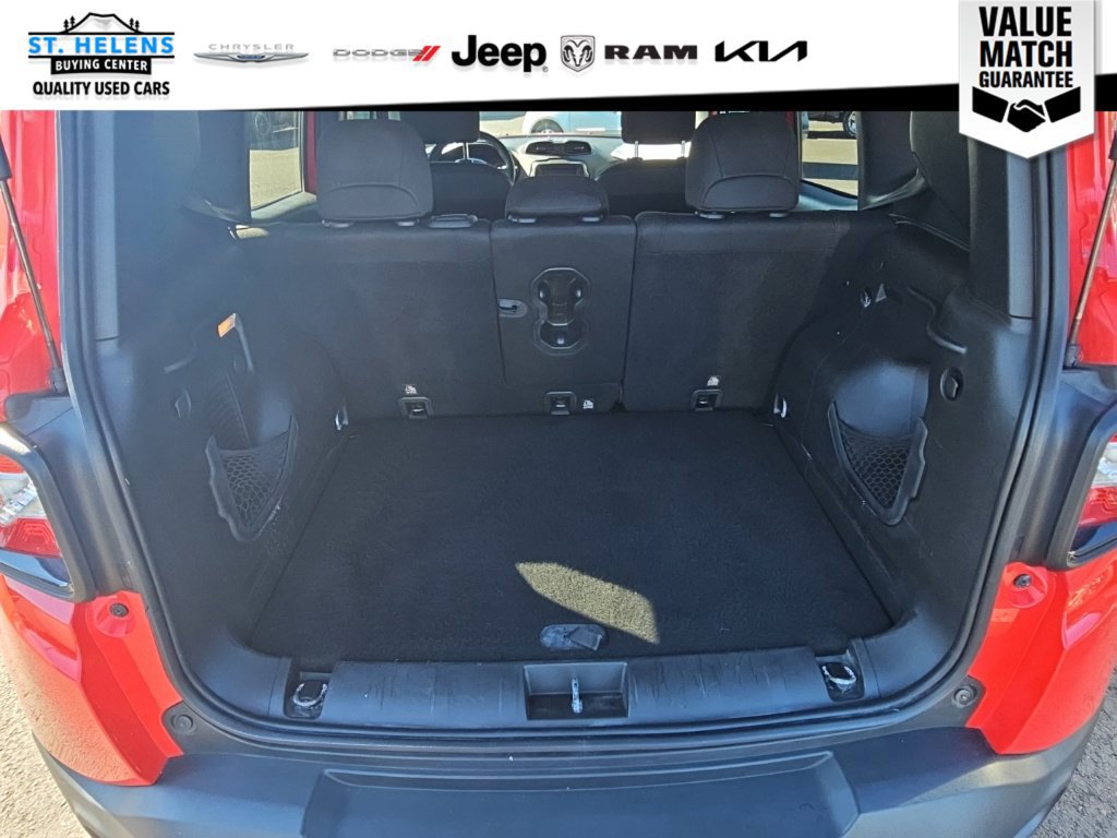 Used 2018 Jeep Renegade Altitude AWD/4WD image 34