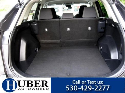 Used 2019 Toyota RAV4 LE image 15