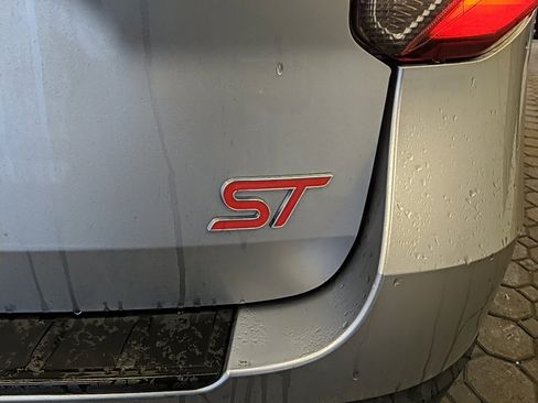 Used 2021 Ford Explorer ST w/ Equipment Group 401A image 6