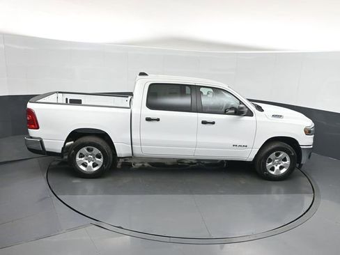 New 2026 RAM 1500 4x4 Crew Cab image 33