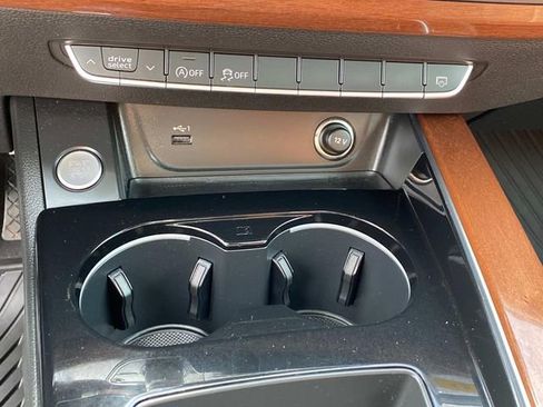 Used 2022 Audi A4 2.0T Premium w/ 18" Wheel Package image 11