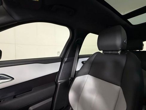 Certified 2026 Land Rover Range Rover Velar Dynamic SE image 19