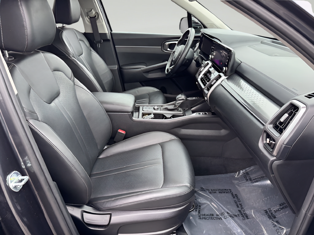 Used 2023 Kia Sorento S w/ Panoramic Sunroof Package FWD image 27