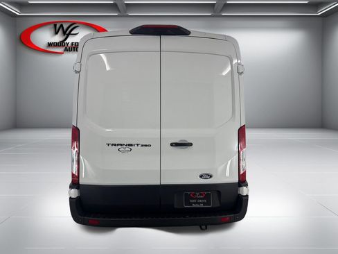 New 2026 Ford Transit 250 148 Medium Roof RWD image 7