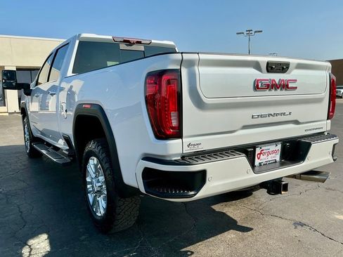 Used 2021 GMC Sierra 2500 Denali w/ Denali Ultimate Package image 13
