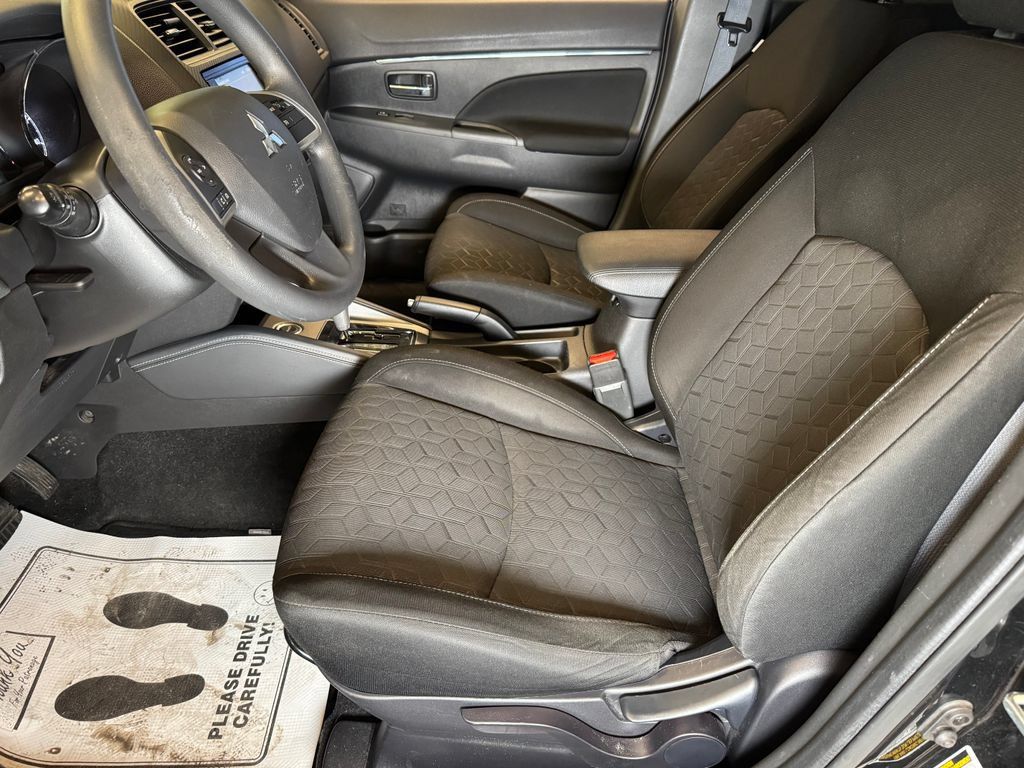 Used 2020 Mitsubishi Outlander Sport ES AWD/4WD image 19