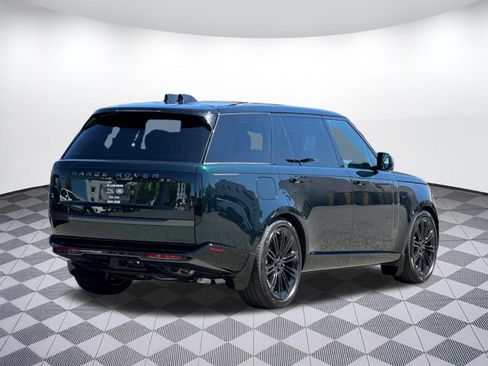 New 2026 Land Rover Range Rover Long Wheelbase SE AWD/4WD image 8