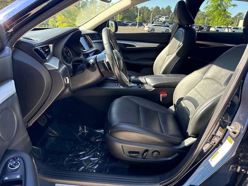 Used 2019 INFINITI QX50 Luxe w/ Navigation Package AWD/4WD image 12