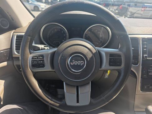 Used 2012 Jeep Grand Cherokee Laredo RWD image 14