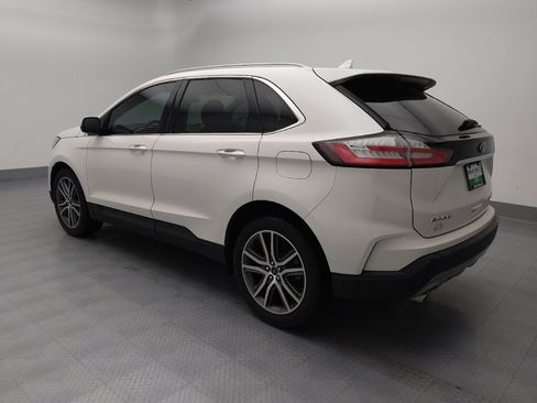 Used 2019 Ford Edge Titanium image 3
