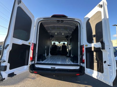 Used 2023 Ford Transit 250 Medium Roof w/ Load Area Protection Package image 23