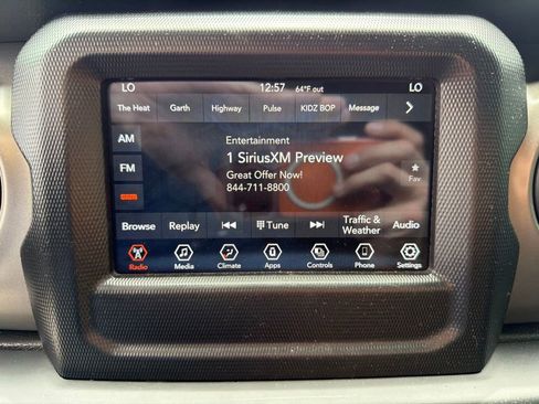 Used 2021 Jeep Gladiator Sport AWD/4WD image 31