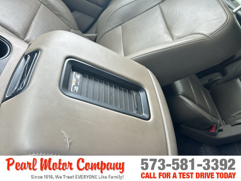 Used 2017 GMC Yukon XL SLT w/ Premium Edition AWD/4WD image 20